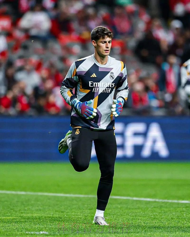 西媒:皇马有意留下凯帕 目前尚未与切尔西谈判